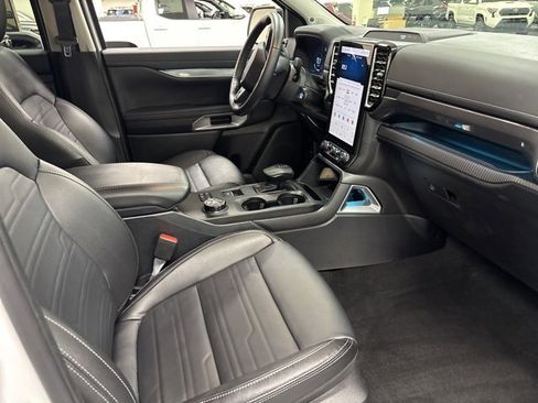 Used 2024 Ford Ranger Lariat image 9