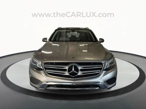 Used 2019 Mercedes-Benz GLC 300 image 2