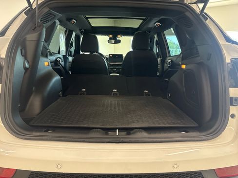 Used 2023 Jeep Compass Trailhawk w/ Trailhawk Elite Group AWD/4WD image 10