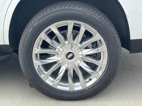 Certified 2023 Cadillac Escalade Premium Luxury AWD/4WD image 11