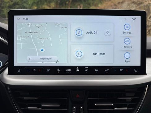 Certified 2024 Ford Escape SE w/ PHEV Premium Package image 13