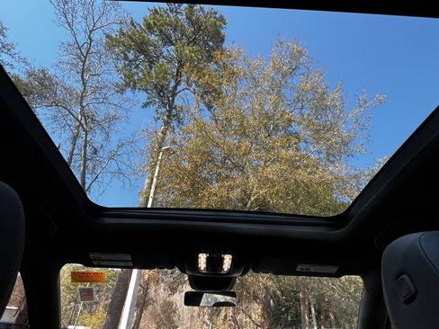 Used 2023 Mercedes-Benz GLS 450 4MATIC w/ AMG Line Exterior image 37