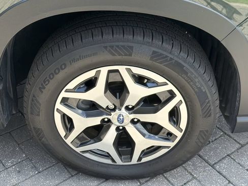Certified 2023 Subaru Forester Premium AWD/4WD image 15