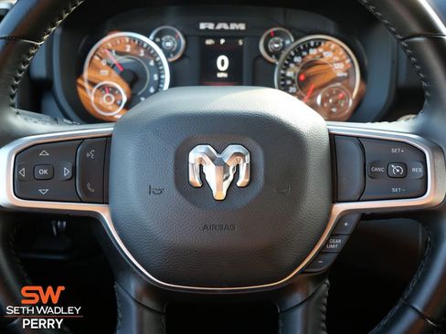 Used 2024 RAM 2500 Big Horn w/ Bed Utility Group image 21