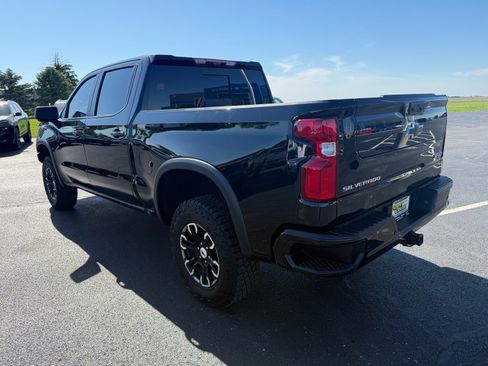 Used 2025 Chevrolet Silverado 1500 ZR2 w/ Technology Package AWD/4WD image 3