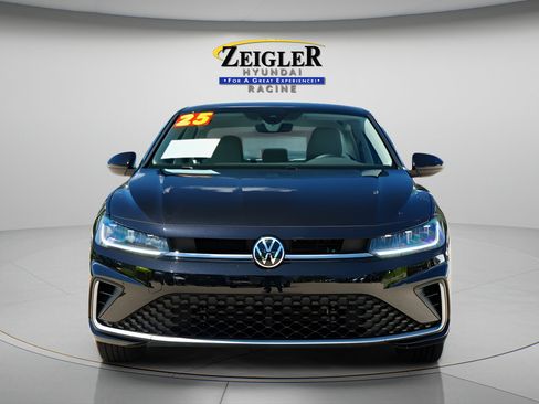 Used 2025 Volkswagen Jetta S FWD image 2