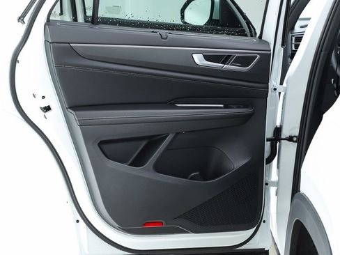 New 2026 Volkswagen Atlas Cross Sport SEL Premium R-Line image 18