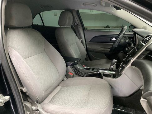Used 2014 Chevrolet Malibu LS image 19