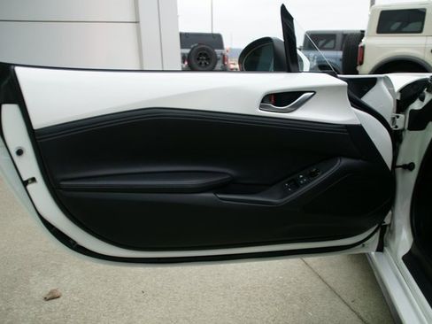 Used 2024 MAZDA MX-5 Miata Grand Touring w/ Weather Package image 14