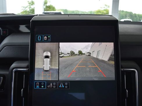 Used 2026 GMC Yukon Denali w/ Sun & Power Step Package RWD image 19
