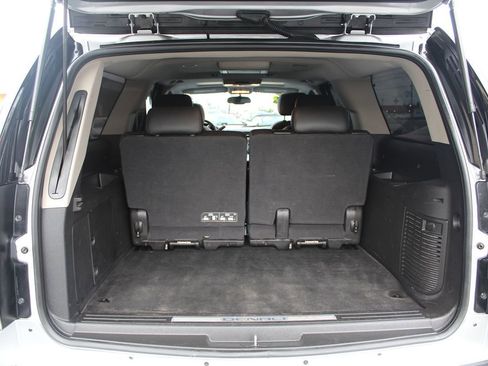 Used 2014 GMC Yukon XL Denali image 36