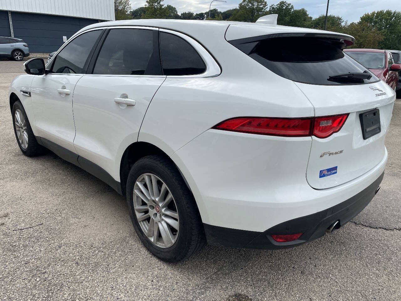 Used 2017 Jaguar F-PACE Prestige AWD/4WD image 7