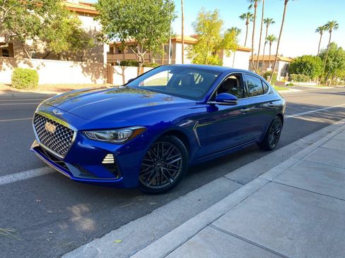 Used 2019 Genesis G70 2.0T Advanced RWD image 3
