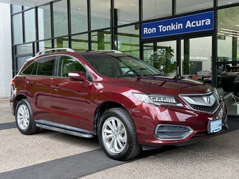 Used 2017 Acura RDX AWD image 2
