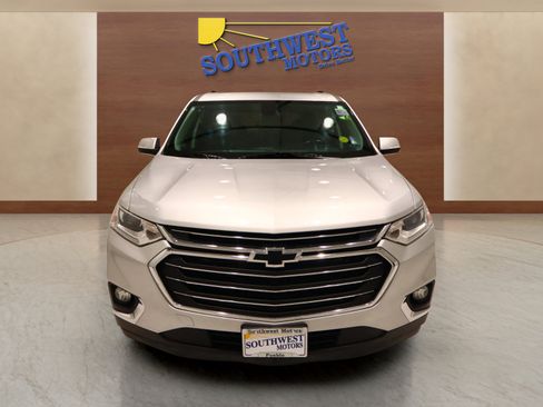 Used 2019 Chevrolet Traverse LT w/ LT Premium Package image 6