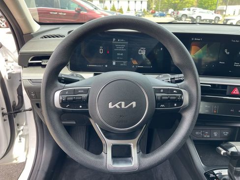 Used 2025 Kia K5 LXS FWD image 16
