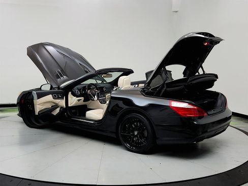 Used 2013 Mercedes-Benz SL 550 image 12