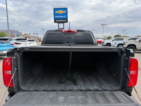 Certified 2021 Chevrolet Colorado Z71 w/ Z71 Midnight Edition AWD/4WD image 39