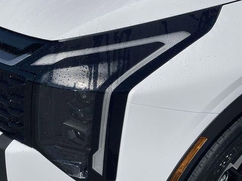 New 2026 Kia Sportage EX image 8