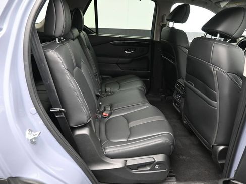 Used 2023 Honda Pilot Touring image 26
