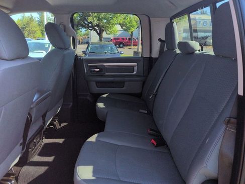 Used 2017 RAM 1500 Classic SLT AWD/4WD image 22