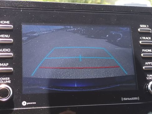 Used 2021 Toyota Camry LE FWD image 19