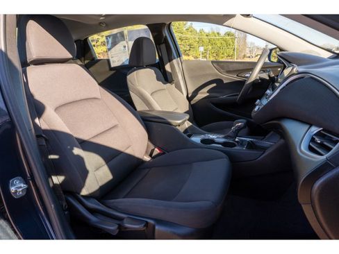 Used 2023 Chevrolet Malibu LT image 17