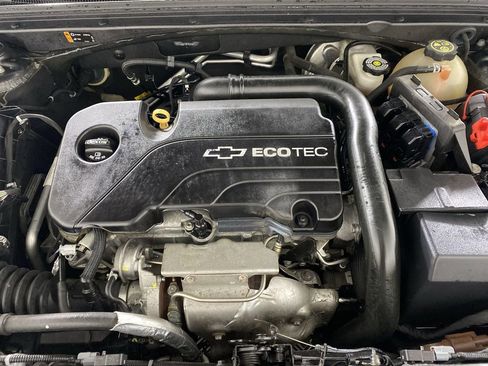 Certified 2016 Chevrolet Malibu LT w/ Leather Package image 31