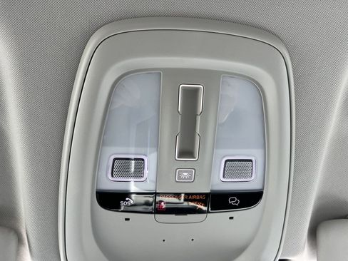 Certified 2025 Volvo XC60 T8 Plus w/ Protection Package Premier image 43