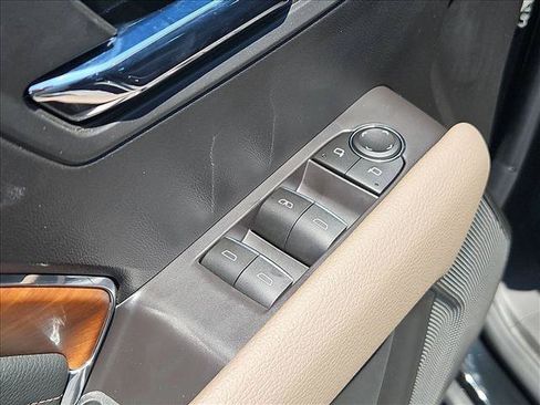 Certified 2023 GMC Canyon Denali AWD/4WD image 12