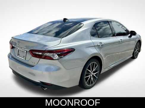 Used 2024 Toyota Camry XLE w/ Navigation Package image 5