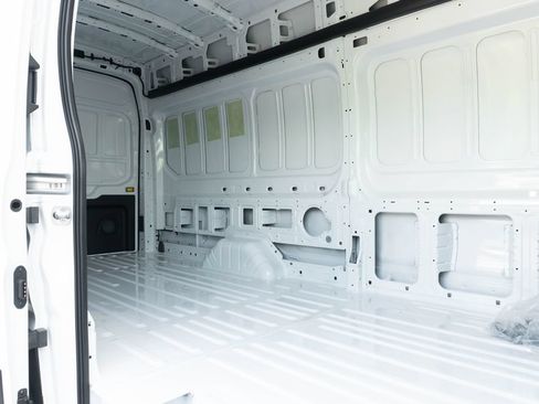 New 2026 Ford Transit 350 148 High Roof Extended RWD image 17
