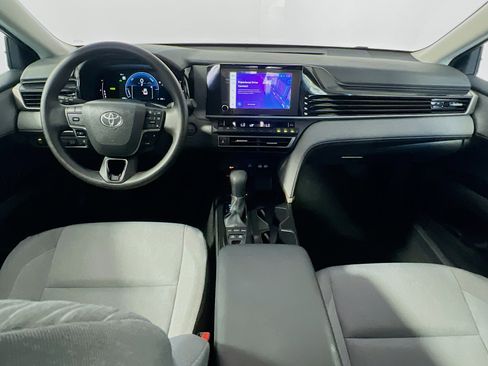 New 2025 Toyota Camry LE image 30