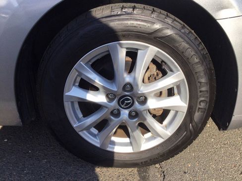 Used 2016 MAZDA MAZDA3 i Sport w/ Preferred Equipment Package FWD image 42