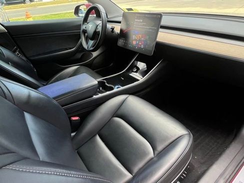 Used 2019 Tesla Model 3 Standard Range Plus image 29