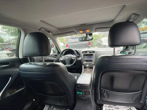 Used 2013 Lexus IS 250 AWD w/ Luxury Plus Pkg Value Edition image 12