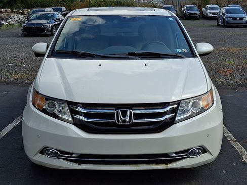 Used 2015 Honda Odyssey Touring image 2