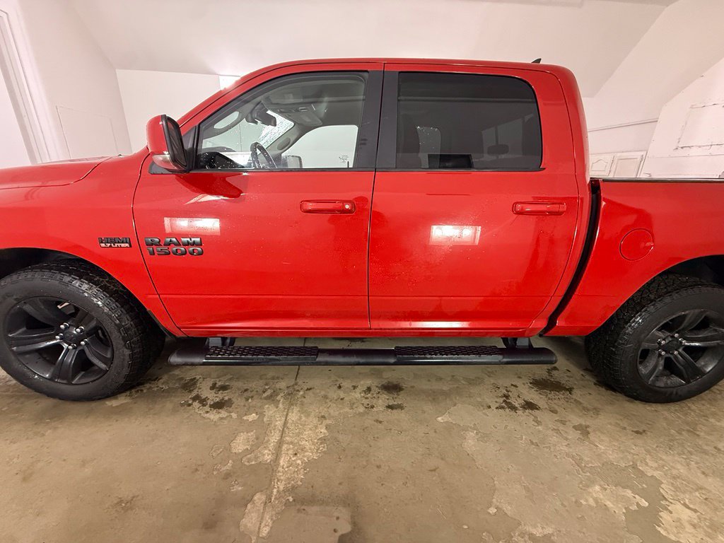 Used 2018 RAM 1500 Sport w/ Quick Order Package 26Q Night AWD/4WD image 3