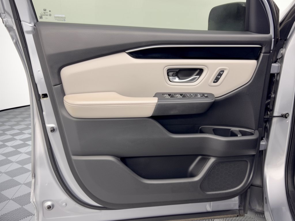 Used 2023 Honda Pilot EX-L image 14