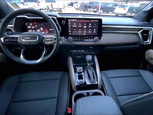 Used 2026 GMC Canyon Denali image 26