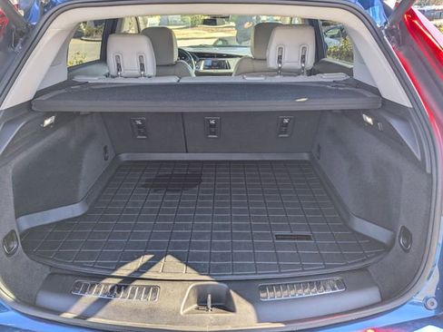 Used 2019 Cadillac XT4 Premium Luxury image 9