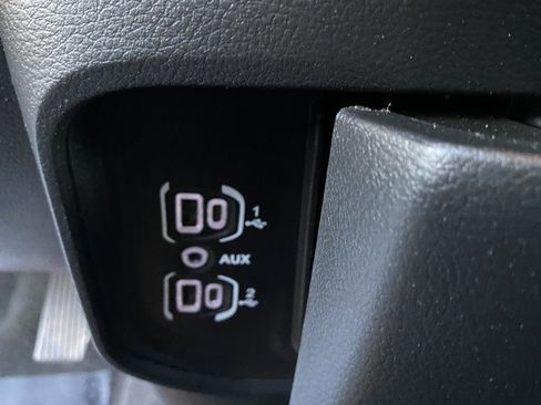 Certified 2025 RAM 1500 Big Horn image 20