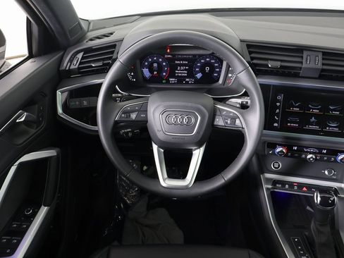 Used 2025 Audi Q3 2.0T Premium Plus w/ Premium Plus Package image 33