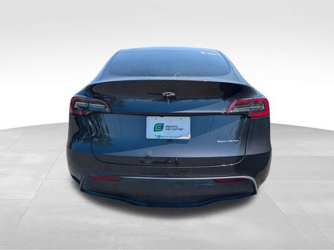 Used 2024 Tesla Model Y Long Range AWD/4WD image 6