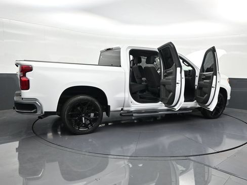 Used 2023 Chevrolet Silverado 1500 LT image 32