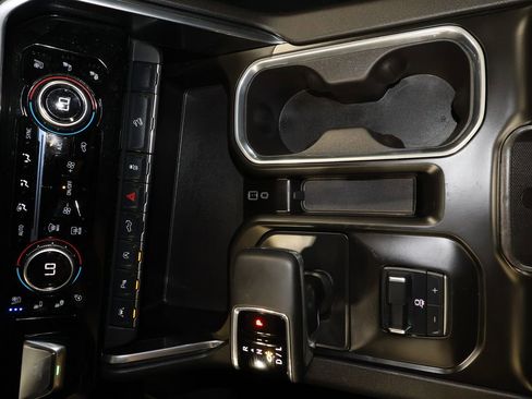Used 2025 GMC Sierra 1500 Denali AWD/4WD image 17