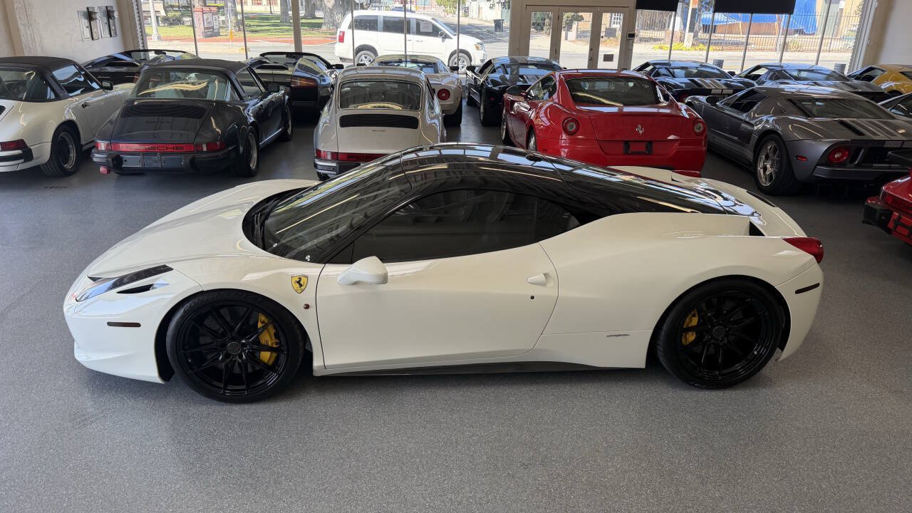 Used 2012 Ferrari 458 Italia Coupe RWD image 40