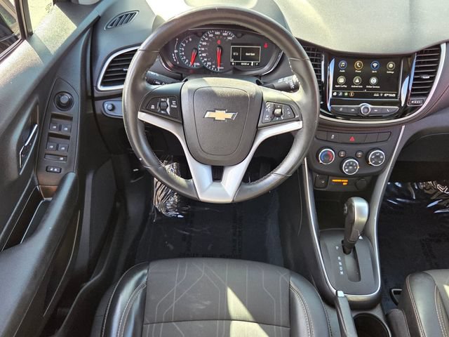 Used 2019 Chevrolet Trax LT w/ Redline Edition AWD/4WD image 12