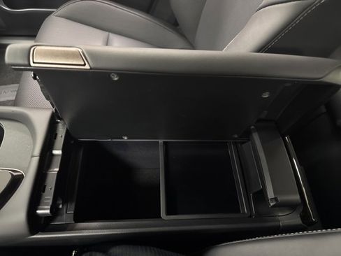 New 2026 Toyota Crown Platinum image 34