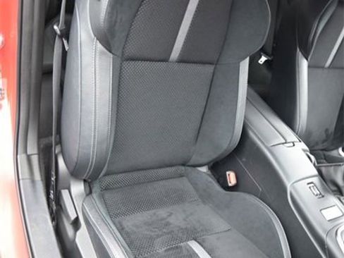 Used 2025 Toyota GR86 Premium image 12